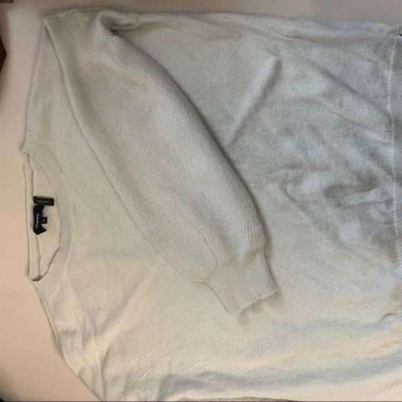THEORY CASHMERE CREW NECK PUFF BALLOON SLEEVE PALE BLUE SPLIT HEM SWEATER M - Picture 5 of 8
